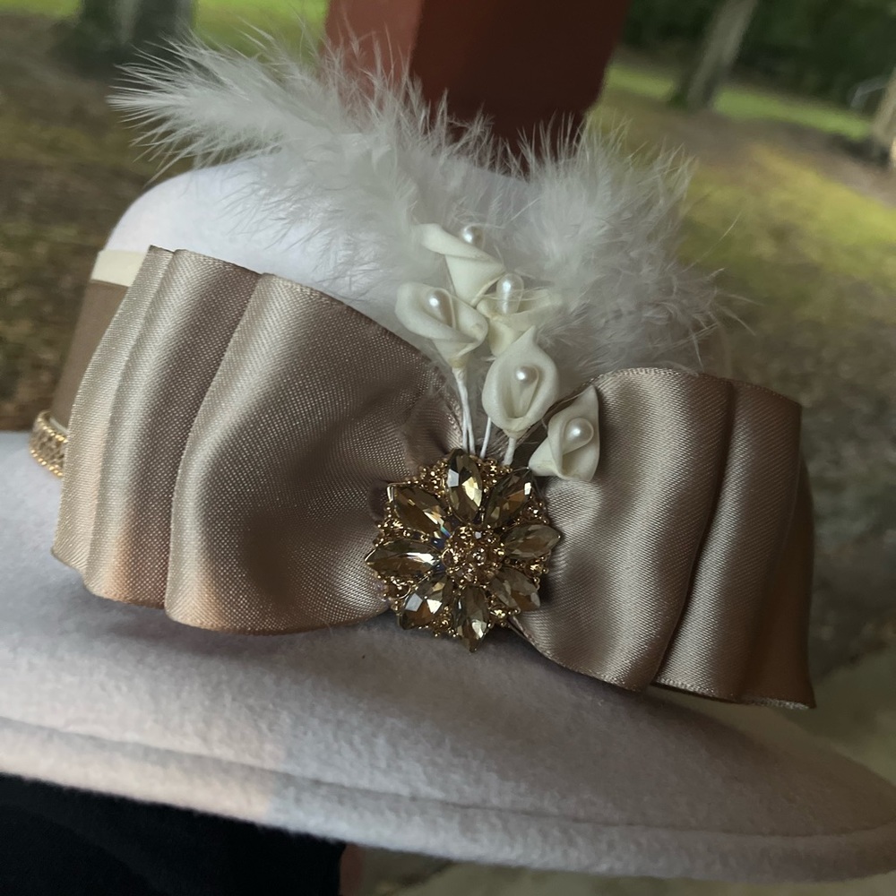 KENTUCKY DERBY HOMECOMING COURT CHURCH LADY HAT WHITE SATIN RIBBON FLOWERS - Picture 5 of 10